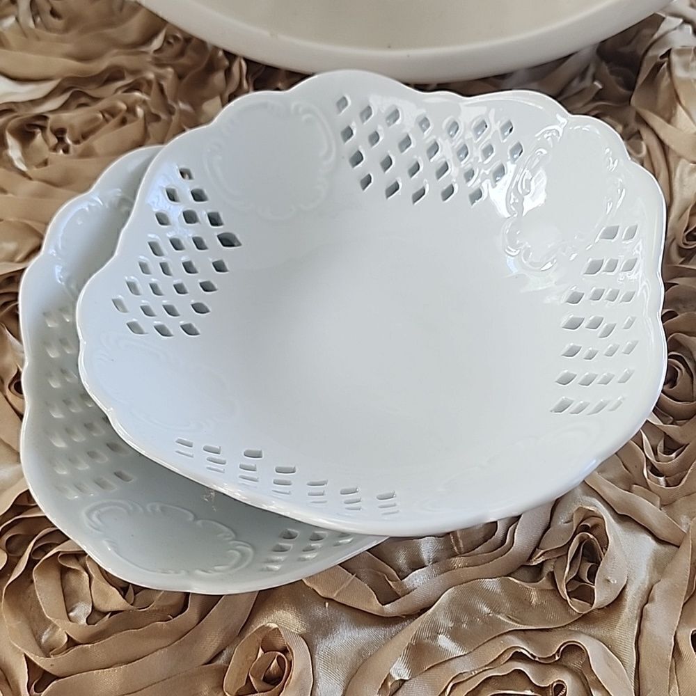 2 Vintage Lattice Work Bowls